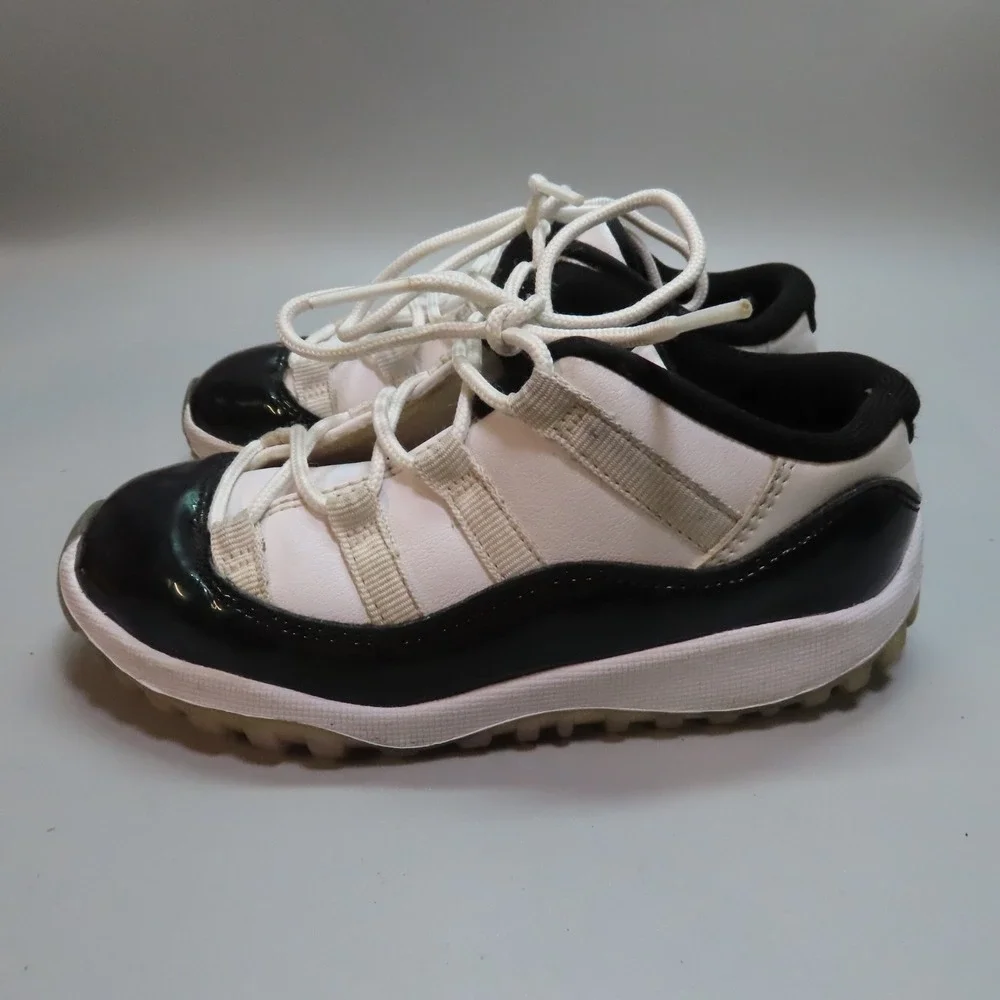 Nike Air Jordan 11‎ Retro Low Emerald Sneakers 505836-145 Toddler Size 10C
